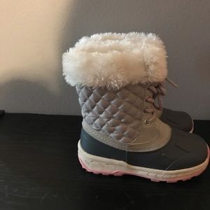 Carters snow boots